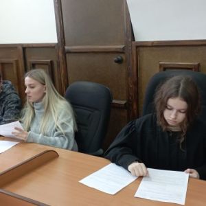 На экскурсию в колледж приехали сельские школьники