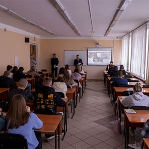 Одним из ключевых направлений борьбы с террористическими и экстремистскими проявлениями в общественной среде выступает их профилактика. 