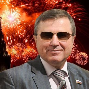 Депутат Государственной Думы Олег Николаевич Смолин поздравил омичей и ветеранов с Днём Победы