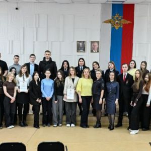 Будущие юристы состязались в профессиональном мастерстве с сотрудниками омской полиции