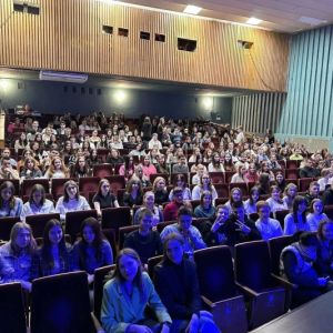 Обучающиеся и преподаватели колледжа посетили Дом актера. 